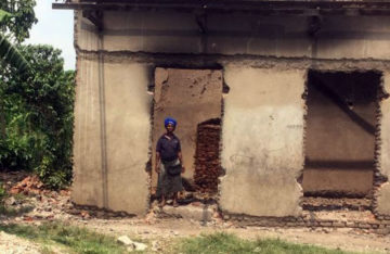 우간다 | 2020년 6월 1일 – 화재로 가게와 집을 잃은 기독교인 여성