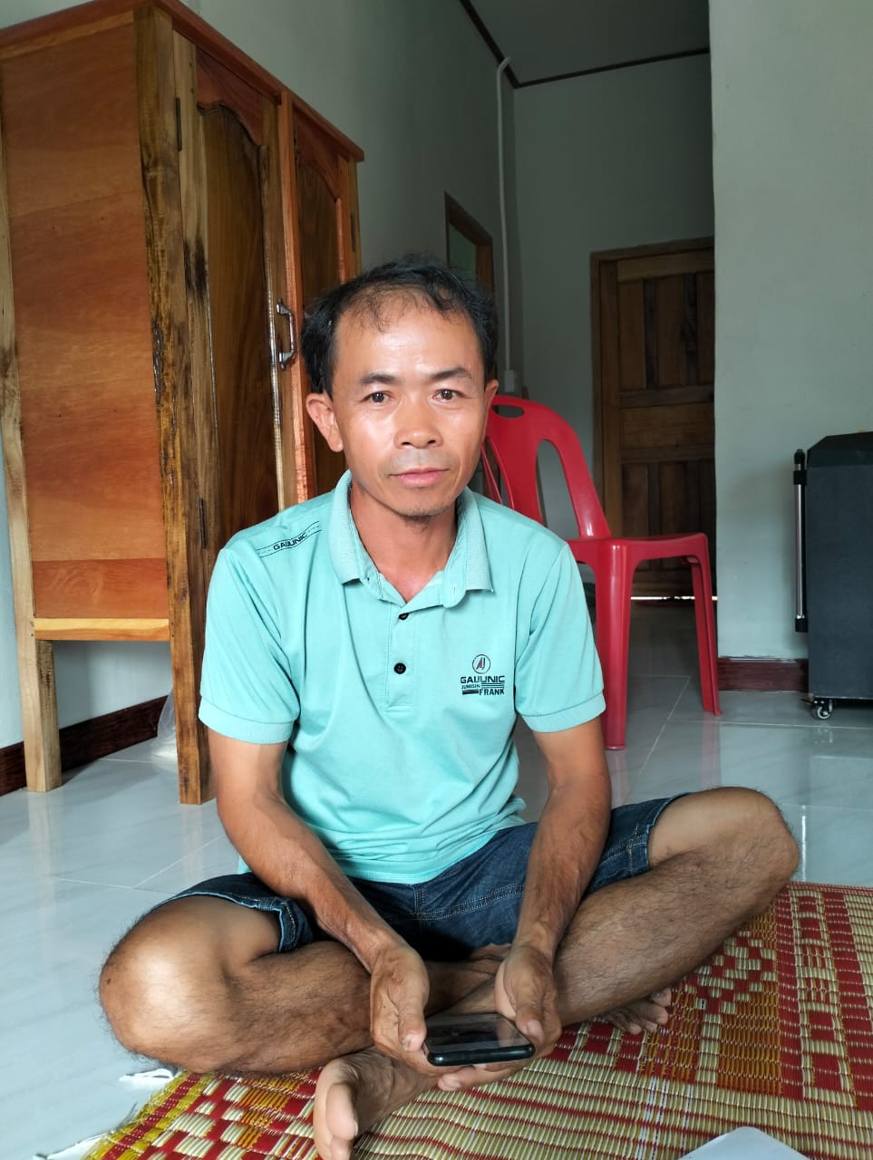 老挝 | 2024年4月17日 — 四个家庭受到村民的威胁